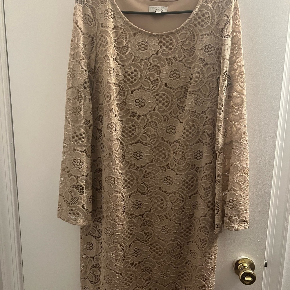 Junior dress, beige